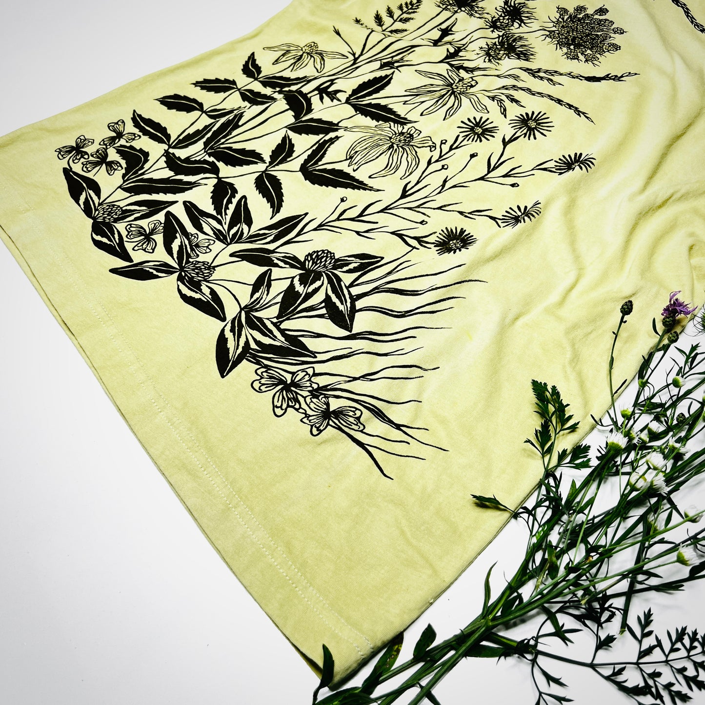 Meadow Flower Tee