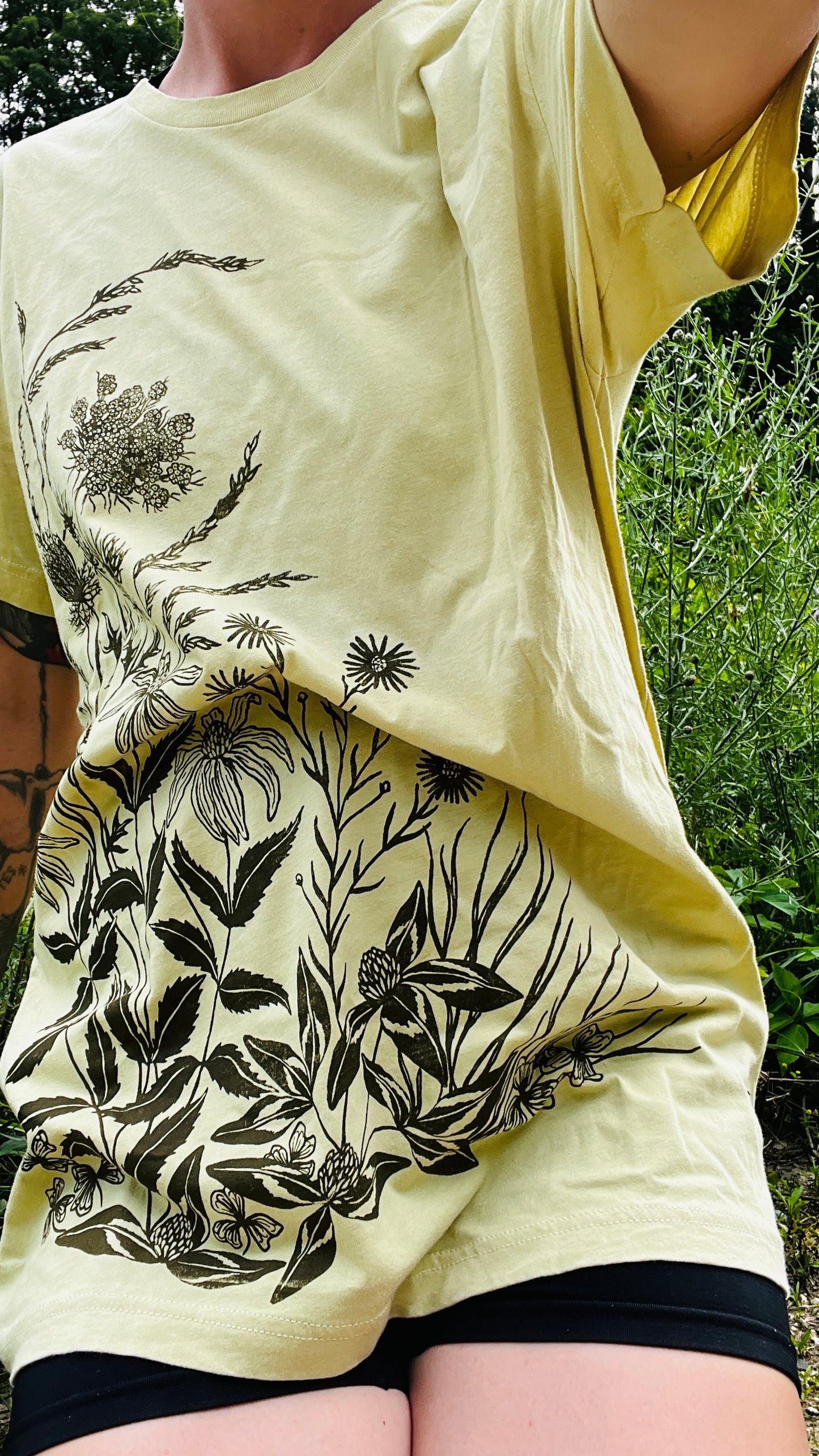 Meadow Flower Tee